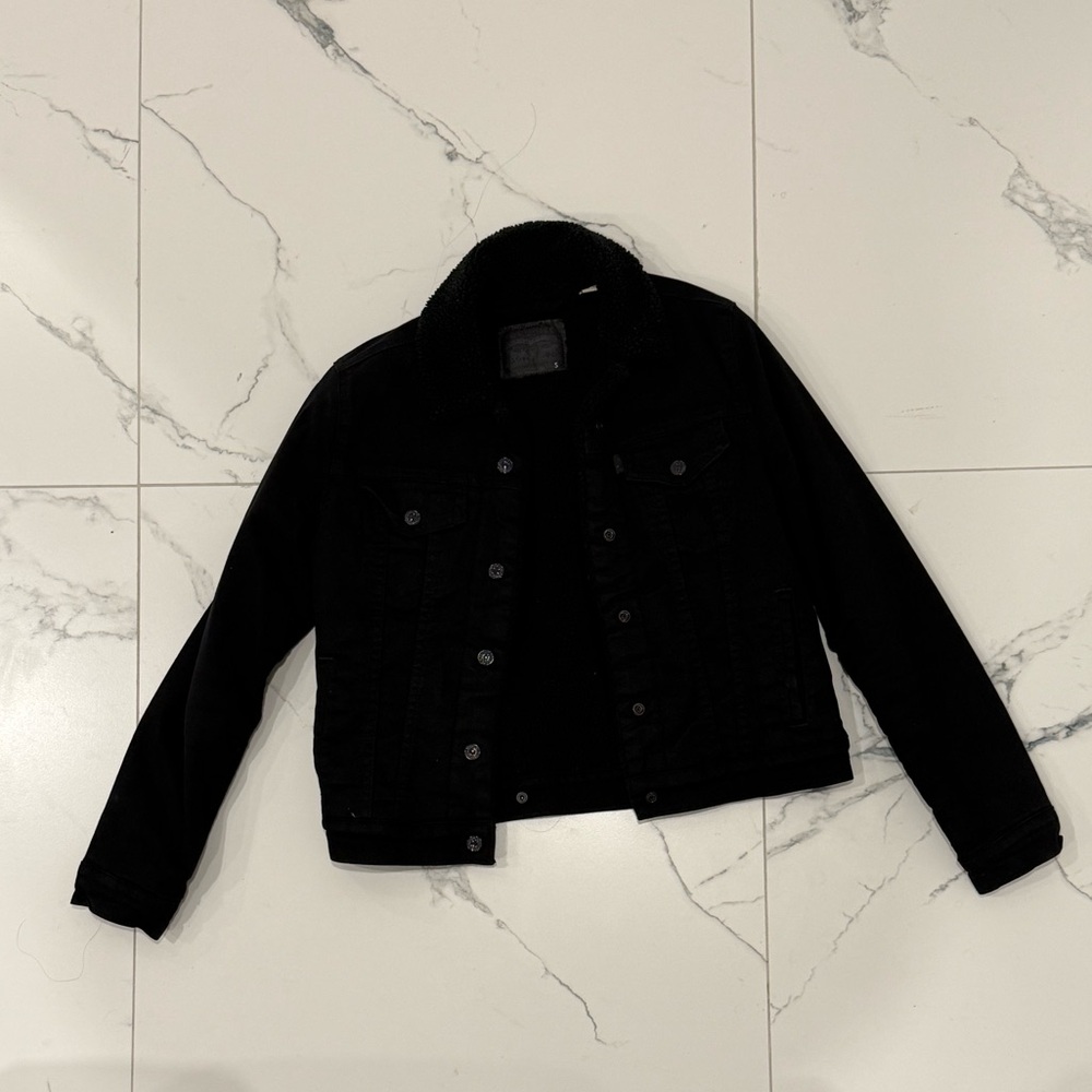 Levi’s Denim Jacket with Sherpa Lining